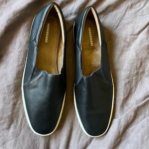 AEROSOLES FUN FACT BLACK SLIP-ON SNEAKER size 12